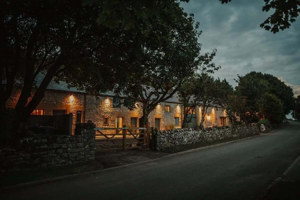 The Cow Shed Villa Tideswell Exterior foto